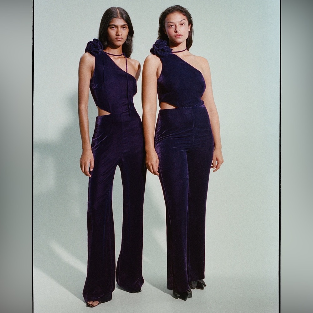 MANGO Women's Velvet Jumpsuit in Deep Purple‎ Melie Flower Cut Out Jumpsuit